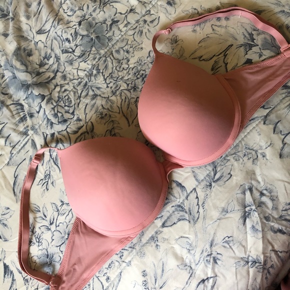 size 32D pink wear everywhere push-up bra - Picture 1 of 2